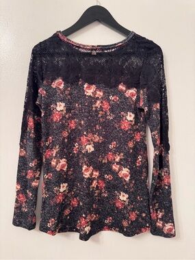 Rewind Black Floral Lace Yoke Long Sleeve Tee